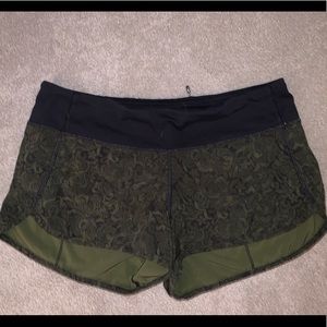 Lululemon speed up short 2.5”, size 6